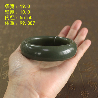 浅色青玉籽料手镯新疆和田玉