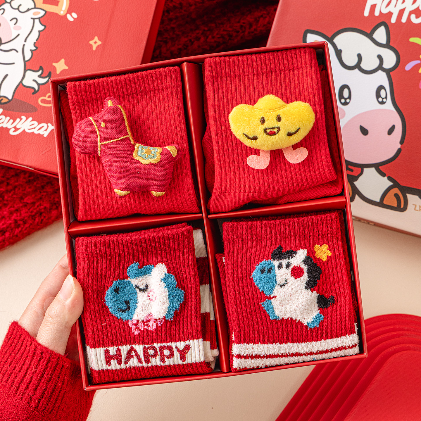 红色袜子女款马年中筒袜秋冬款季提花防臭本命年立体公仔卡通礼盒