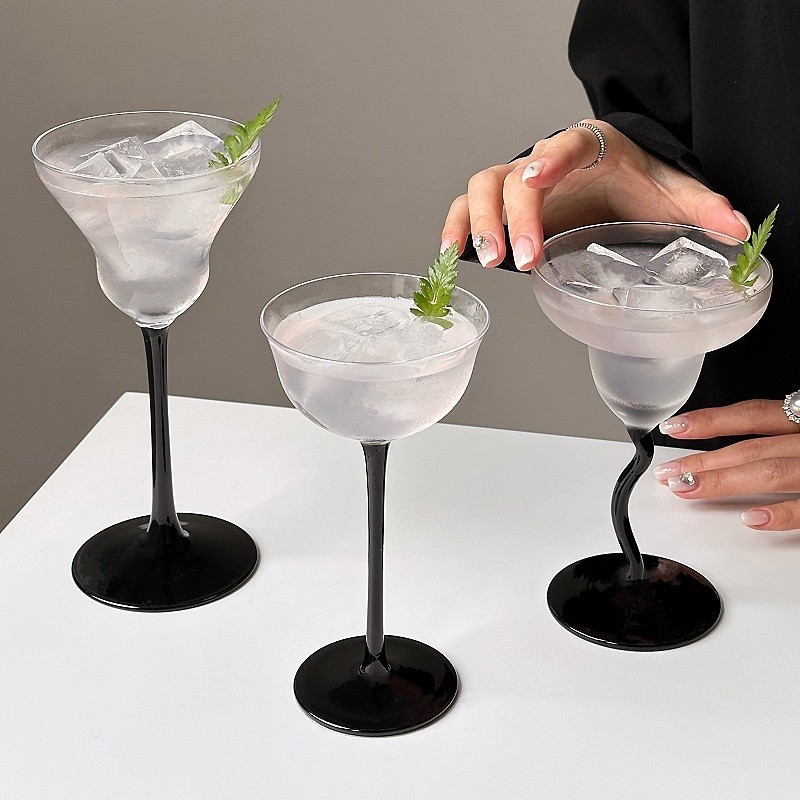 进口小众黑杆鸡尾酒杯创意个性弯脚玛格丽特杯香槟杯气泡酒杯高脚