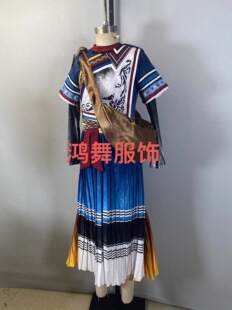 第十三届小荷风采山路上的孩子演出服天梯下的新家儿童彝族表演服