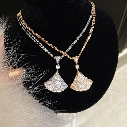 真的chao精致~满钻大号毛衣链