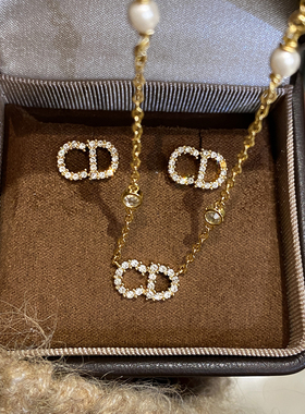 精致小巧百搭~镶钻字母耳钉项链