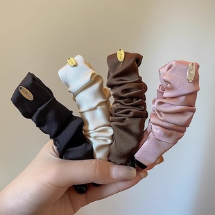 2026时尚 马尾百搭发饰 香蕉夹缎面褶皱布艺夹子纯色发夹后脑勺新款