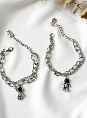 2026时尚日韩时髦简约个性ins气质休闲太空人钛钢链条手链男女潮