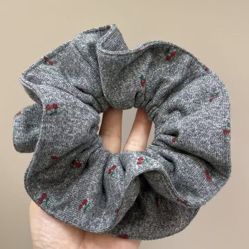 2026时尚日韩ins手作红樱桃针织小蛮腰灰色大肠发圈小众精致百搭