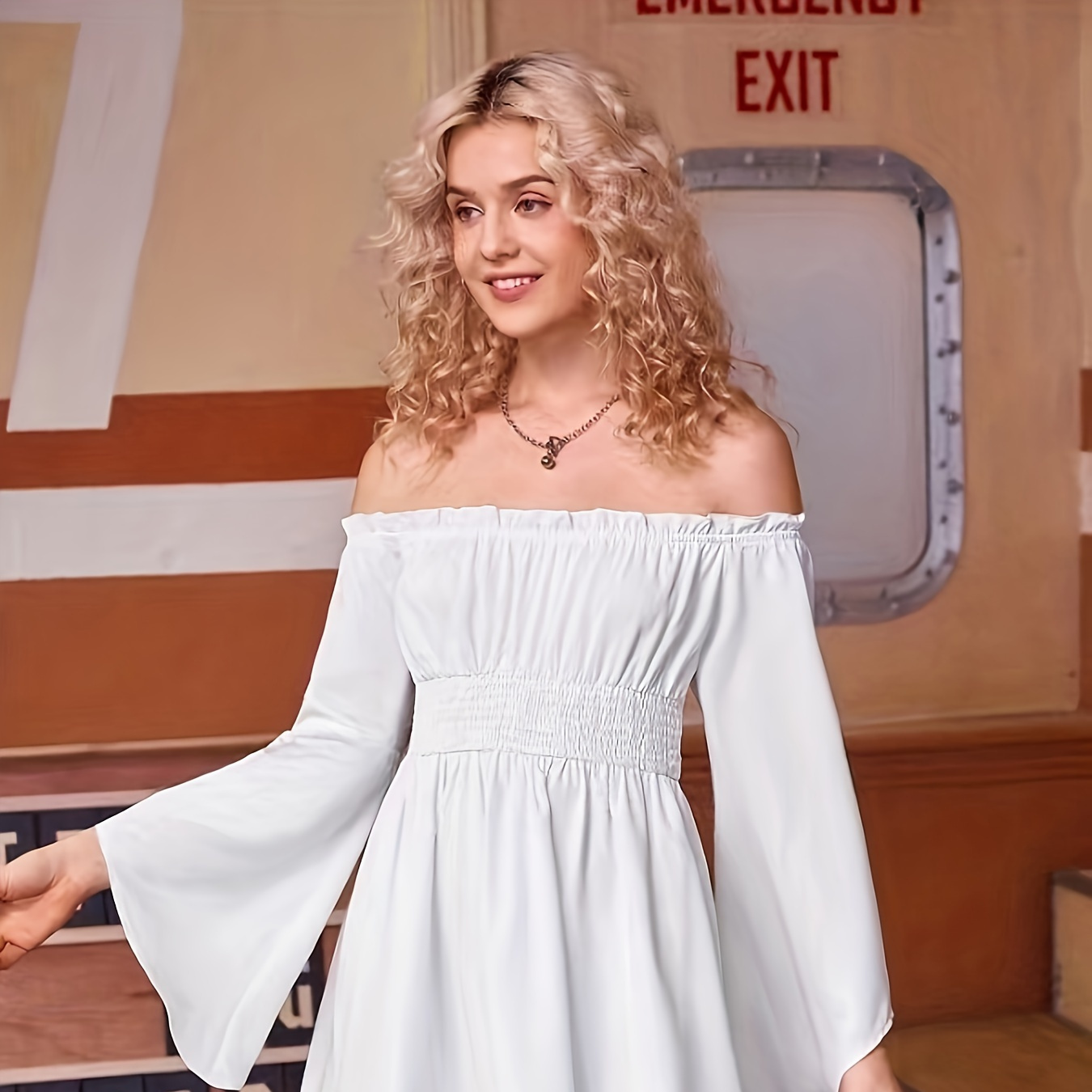 法式一字肩喇叭袖连衣裙防晒长袖白色收腰显瘦性感露肩25早秋新款