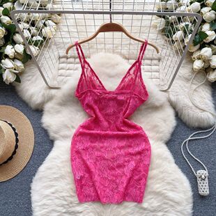 《工厂直销》抄底优惠 纯欲风吊带连衣裙女网纱蕾丝V领紧身包臀裙