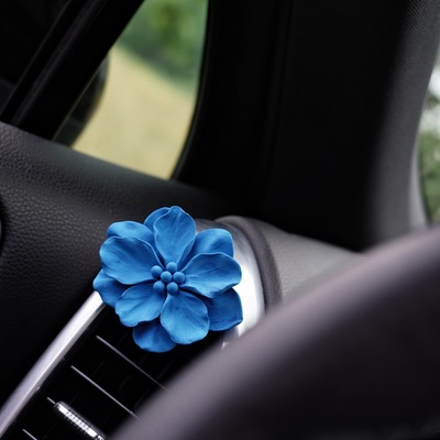 山茶花奢华内敛汽车高级感香薰