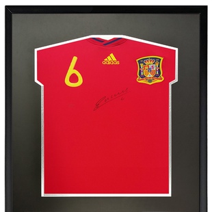 伊涅斯塔 2010世界杯西班牙队 亲笔签名足球服 球衣 含SA证书 裱