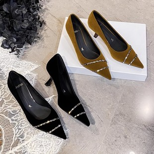 一代佳人2026春新款水钻金丝绒设计浅口细跟舒适尖头高跟鞋单鞋女