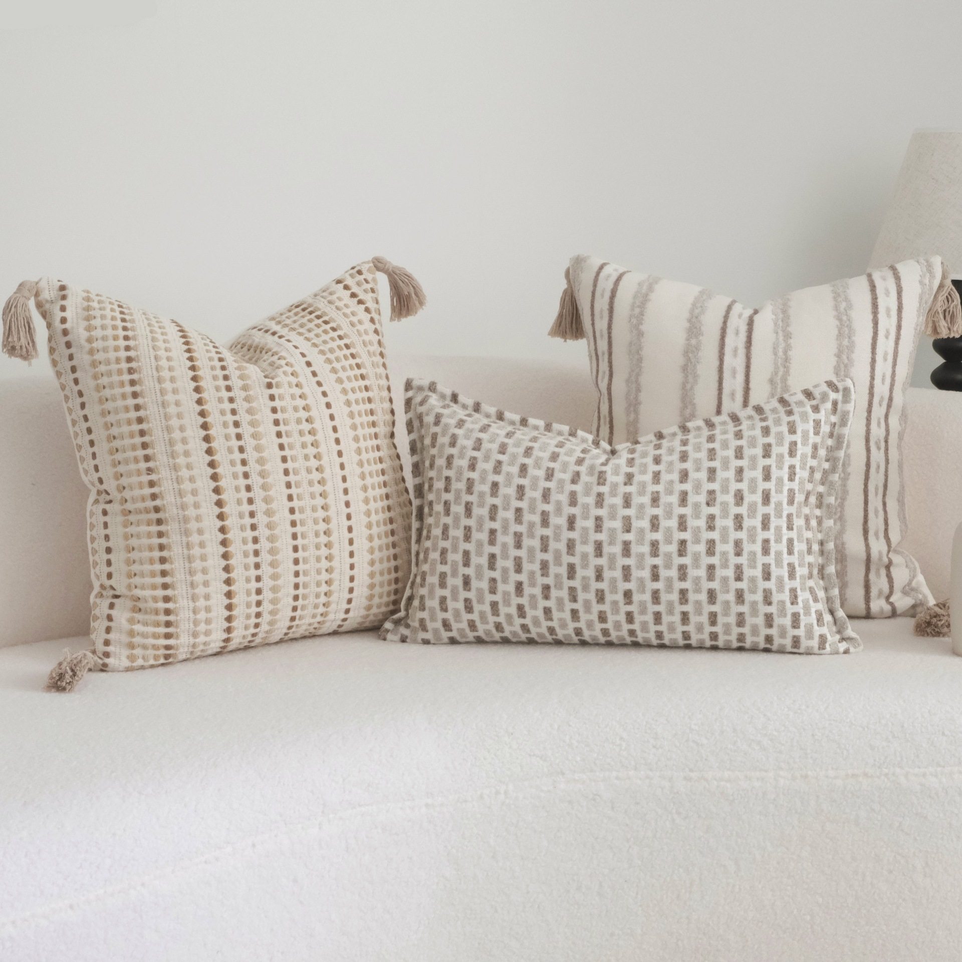 度假风流苏靠枕侘寂风抱枕民宿软装棉麻靠垫中古风样板间靠包腰枕,居家布艺,抱枕被,淘宝优惠券,粉丝福利购,淘宝优惠卷