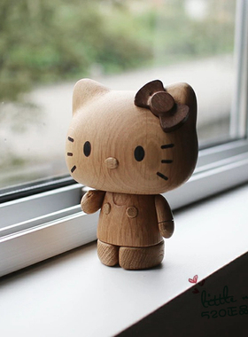 日本代购 HelloKitty凯蒂猫 天然木制 可爱公仔娃娃装饰摆件