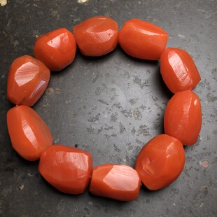 保山料南红玛瑙天然原矿男士柿子红随形手串单圈男款手链 107.9克