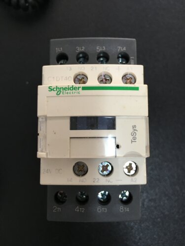 施耐德直流接触器 LC1DT40MDC LC1-DT40MDC DC220V