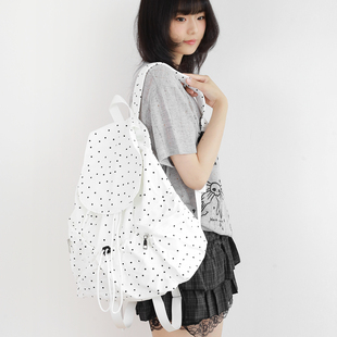 电玩汽水韩系轻便波点可爱双肩包女生书包超轻旅行背包少女ins风