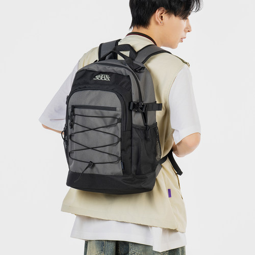 电玩汽水多隔层双肩包