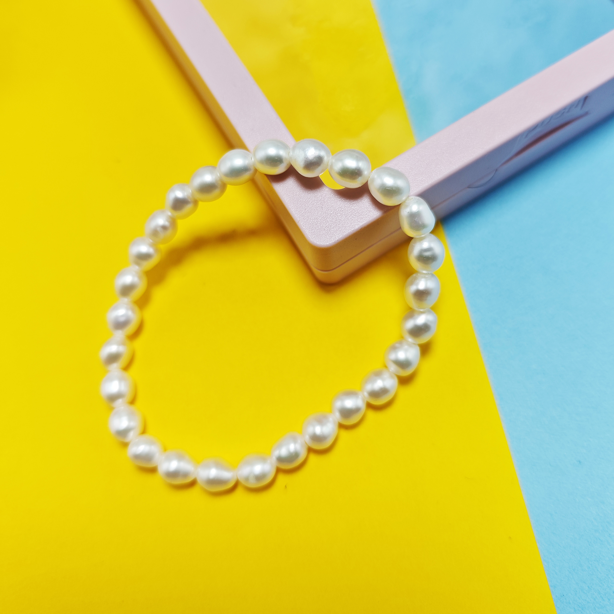 淡水5-6mm米粒珍珠弹力绳手链