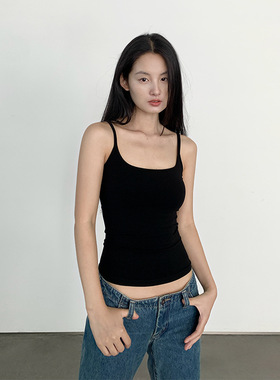 自带胸垫高弹吊带背心女2026夏季修身显瘦辣妹纯欲细肩带针织吊带