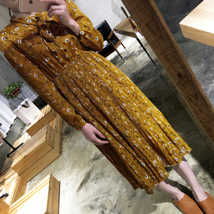 雪纺连衣裙2025春款秋韩版长袖复古女显瘦碎花裙飘带领百褶长裙潮