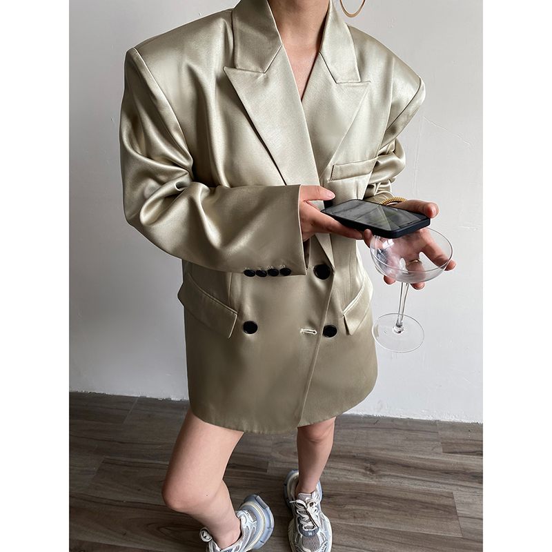 双排扣高级感缎面西装