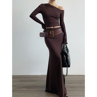 显瘦露单肩T恤半身裙套装 AcupStudio江右上 修身