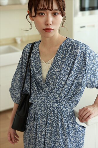 日系高腰碎花抽绳气质连衣裙