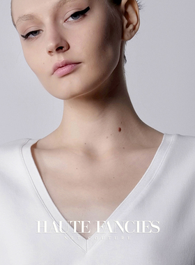 枫丹白露HAUTE FANCIES后构想 | 修身连肩性感V领短袖T恤25早秋
