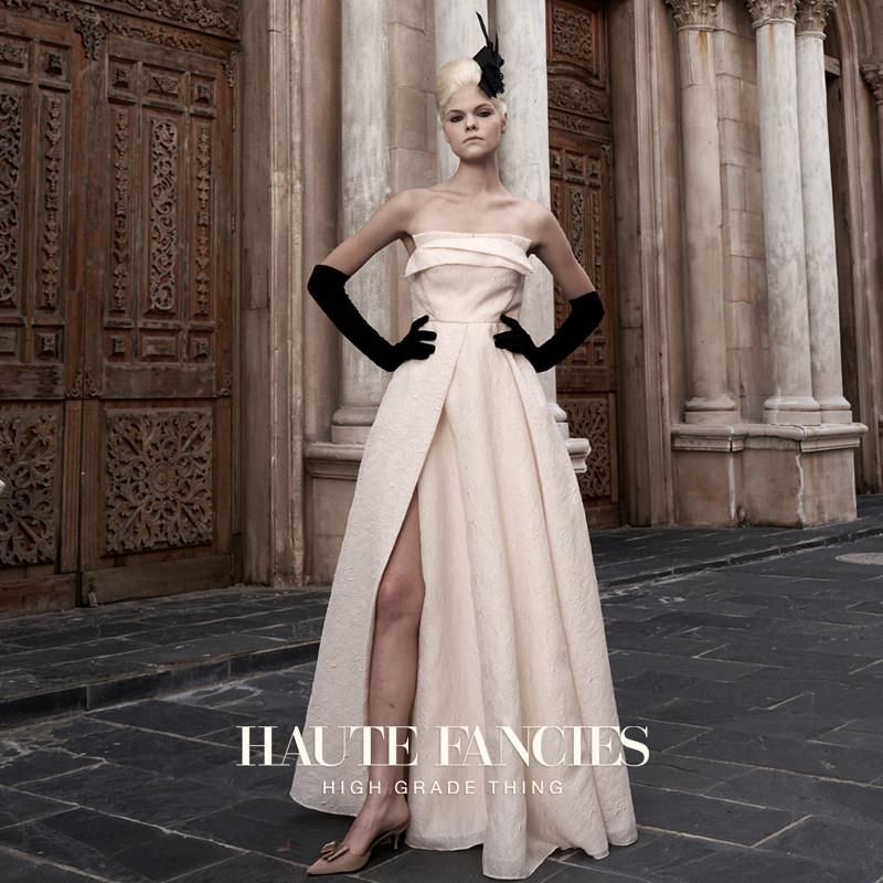 仙骨美人 HAUTE FANCIES后构想 | 裸色提花法式立裁高开衩礼服裙
