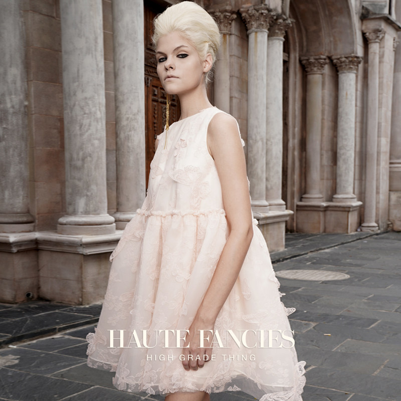 悬浮蝴蝶蕾丝 HAUTE FANCIES后构想 | 粉色圆领高腰大摆娃娃裙