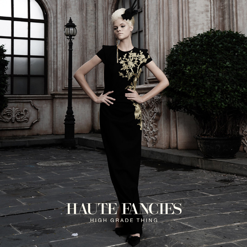 金丝手缝绣 HAUTE FANCIES后构想 | 黑色针织法式宽肩收腰连衣裙