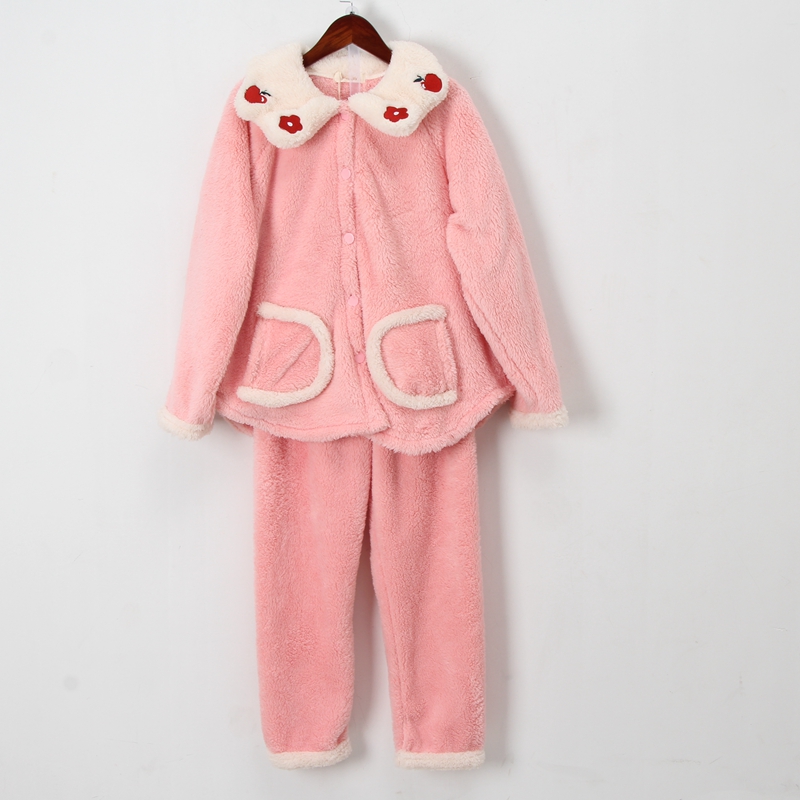 品牌尾货珊瑚绒冬季家居服很可爱