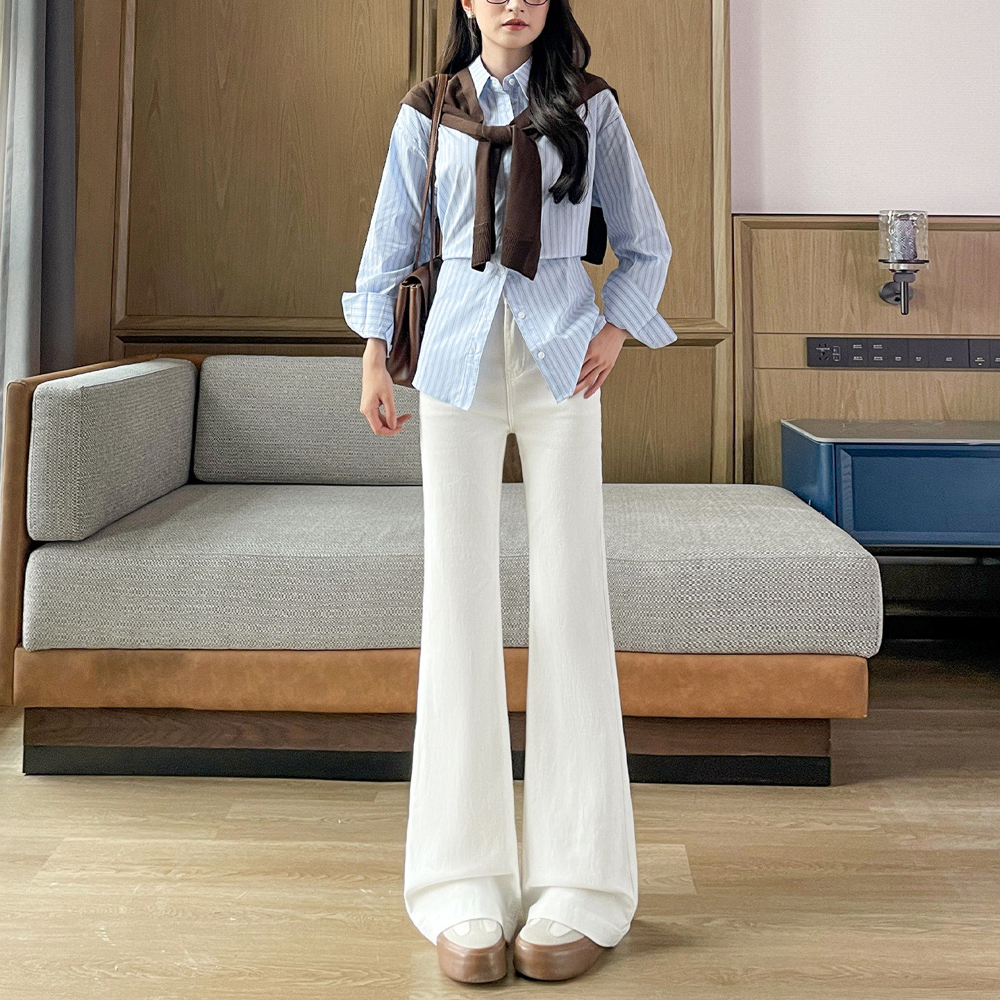 微喇牛仔裤女学生秋季新款高腰修身显瘦百搭休闲拖地马蹄喇叭裤子