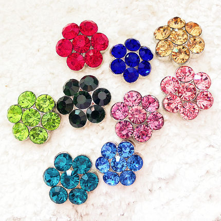 闪亮水钻扣花朵毛衣外套纽扣蓝粉白绿紫色玻璃水晶香风手缝扣包邮