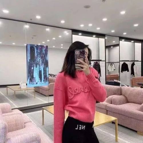 2025年春季小香风字母刺绣宽松短款针织毛衣纯色气质慵懒百搭上