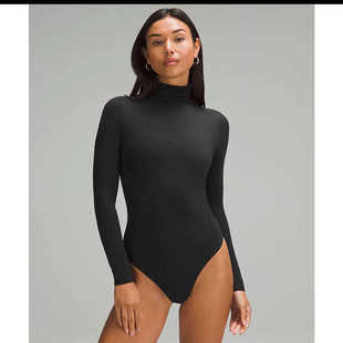 加拿大代购lululemon Turtleneck bodysuit 柔软高领长袖连体衫