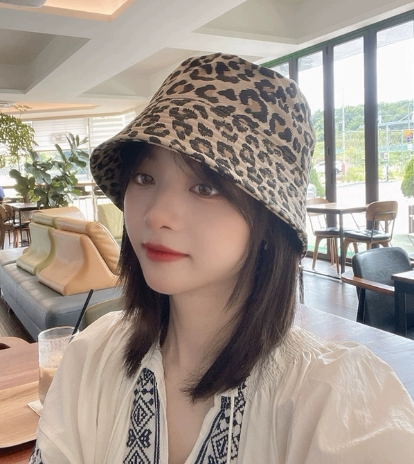 韩国进口代购秋季新款时尚流行迷彩豹纹显脸小渔夫帽子盆帽桶帽女