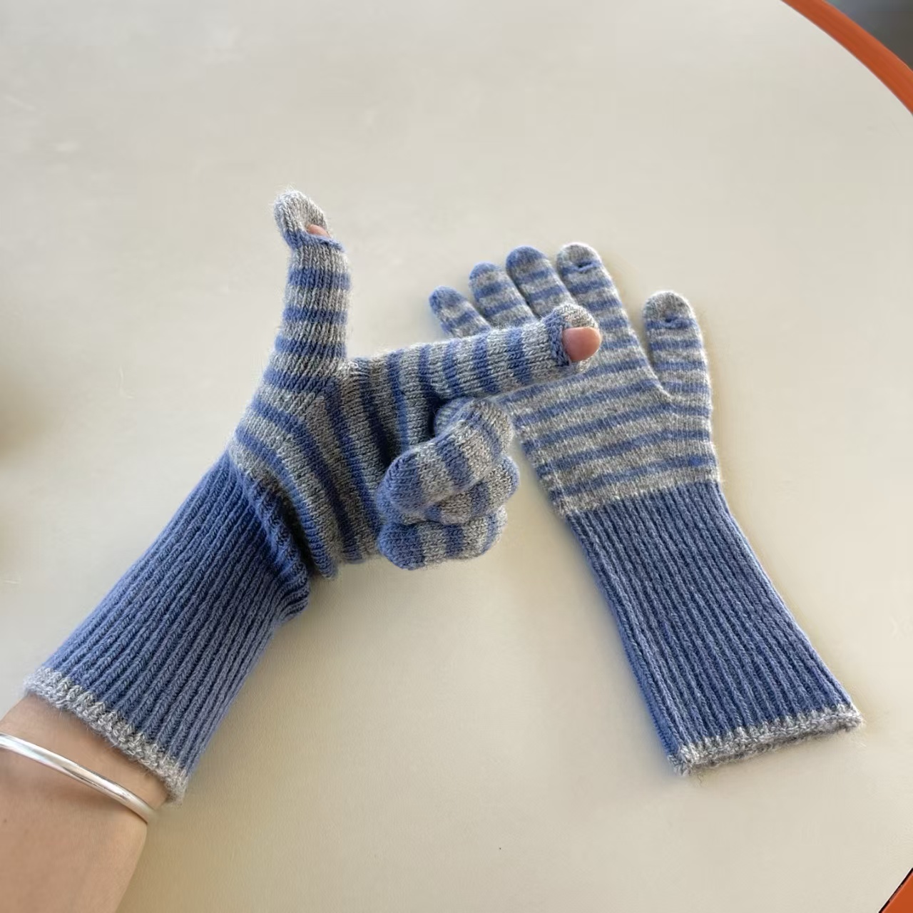 冬季韩国东大门代购条纹保暖手套漏指护腕一体手套骑车新款手套女