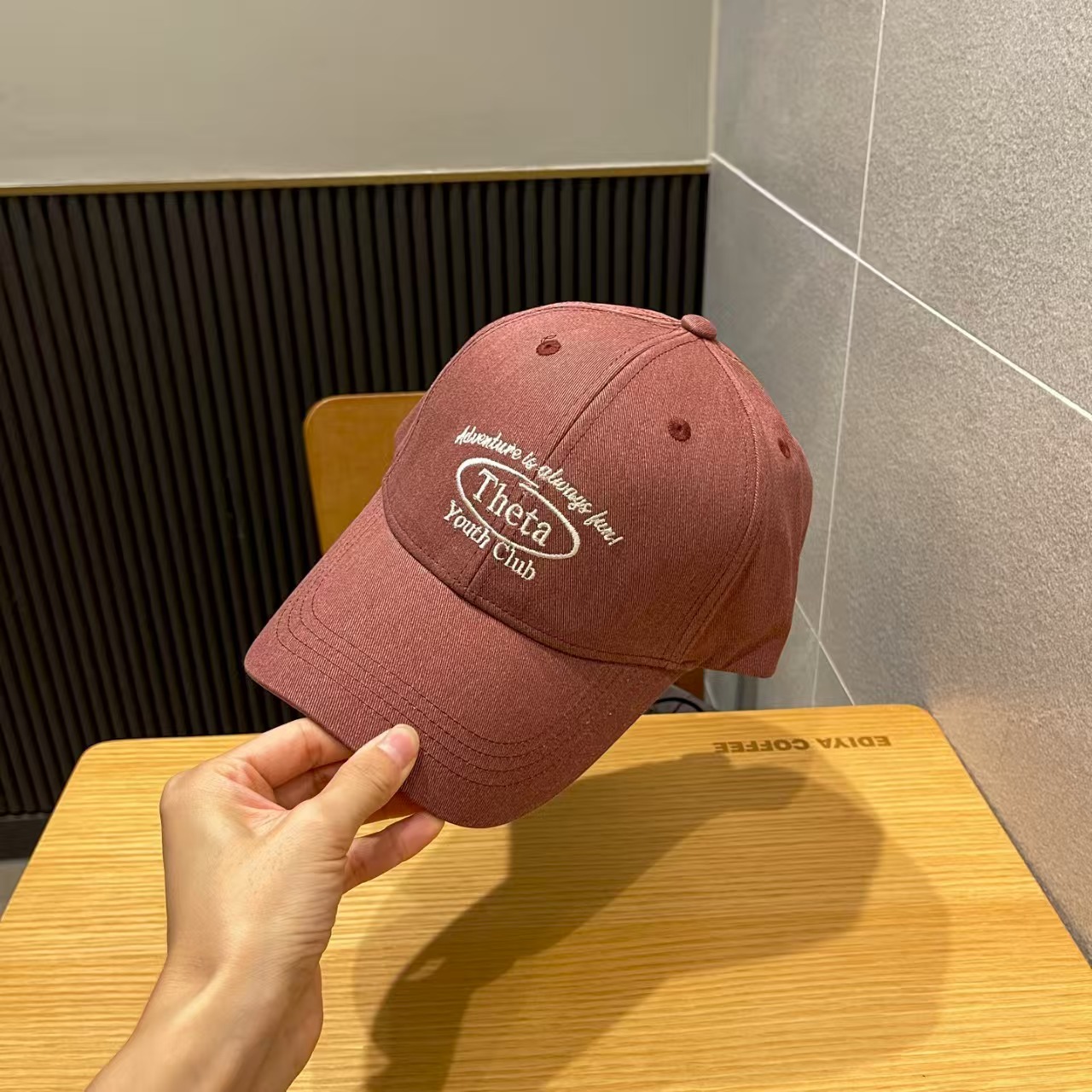 韩国进口代购秋冬安可拉红棒球帽硬顶男女通用户外防晒宽檐鸭舌帽