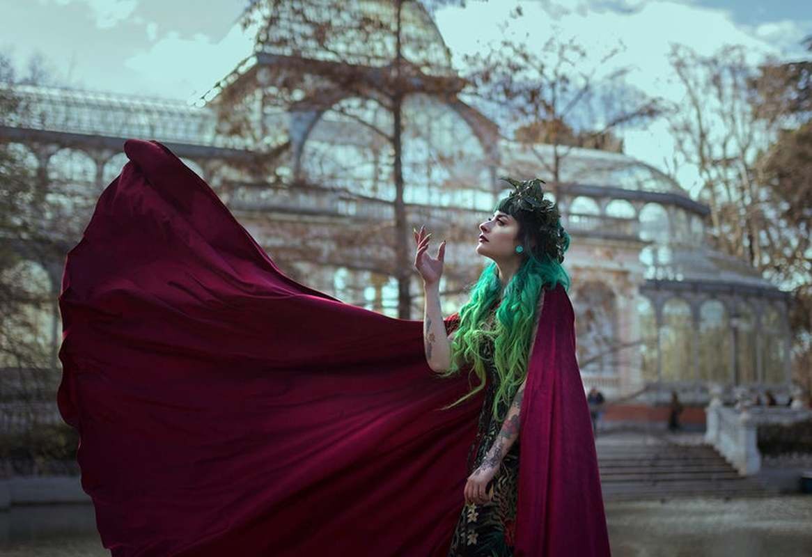 新款金丝绒披风万圣节角色扮演大披肩happy生日庆典婚礼新娘斗篷*