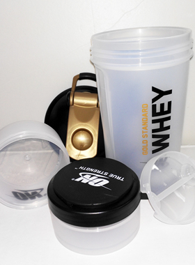 on奥普帝蒙摇杯蛋白粉杯子多功能三层 450毫升 带粉盒胶囊盒