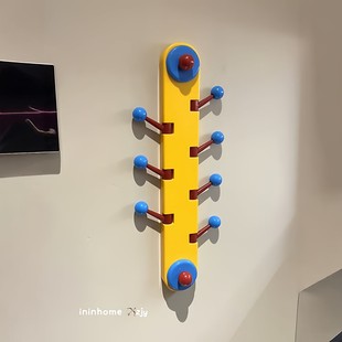 竖排吸盘挂钩家用免打孔壁挂式衣帽收纳粘钩创意门后可旋转置物架