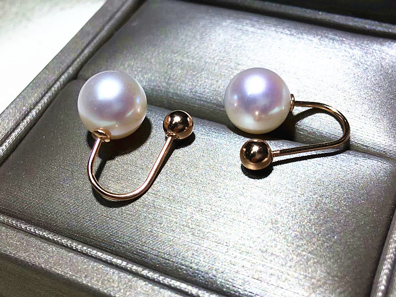 唐晶款U型18K黄金日本akoya花珠耳环正圆强光白透粉海水珍珠耳饰