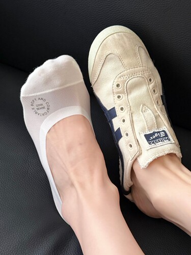 Amnesia cat失忆猫 · 夏日防滑不掉跟凉感冰丝船袜夏季薄款