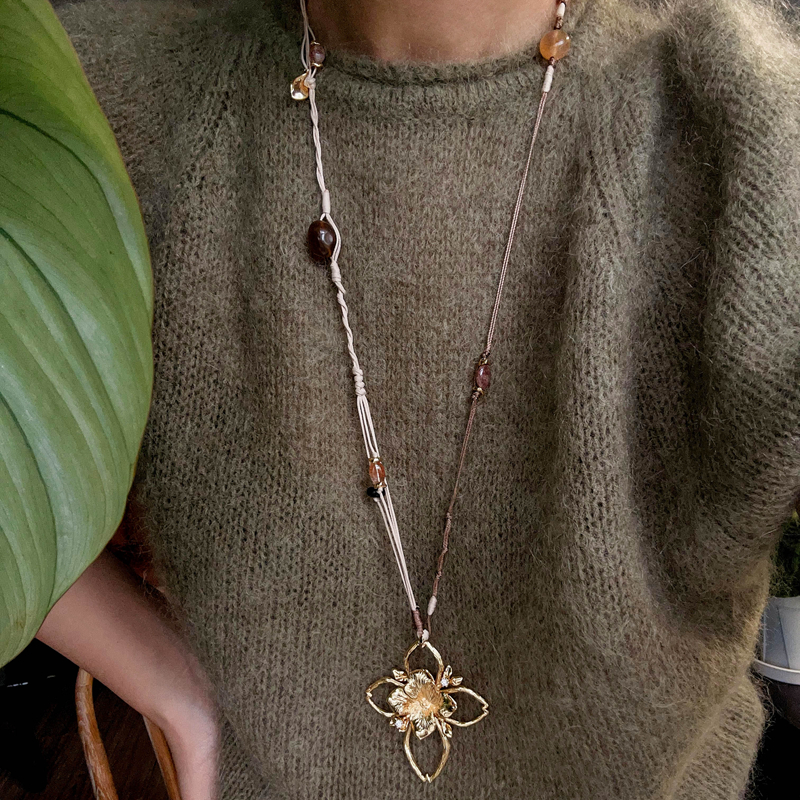 法式复古编绳立体镂空花朵长项链
