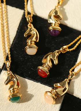 小众设计象棋马天然水晶玛瑙项链