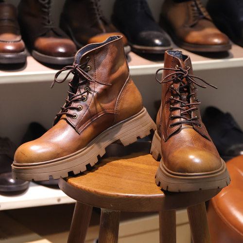 秋冬首选！复古真皮手工马丁鞋