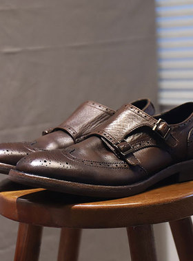 日系手工孟克皮鞋复古做旧擦色商务休闲搭扣套脚真皮布洛克单鞋男