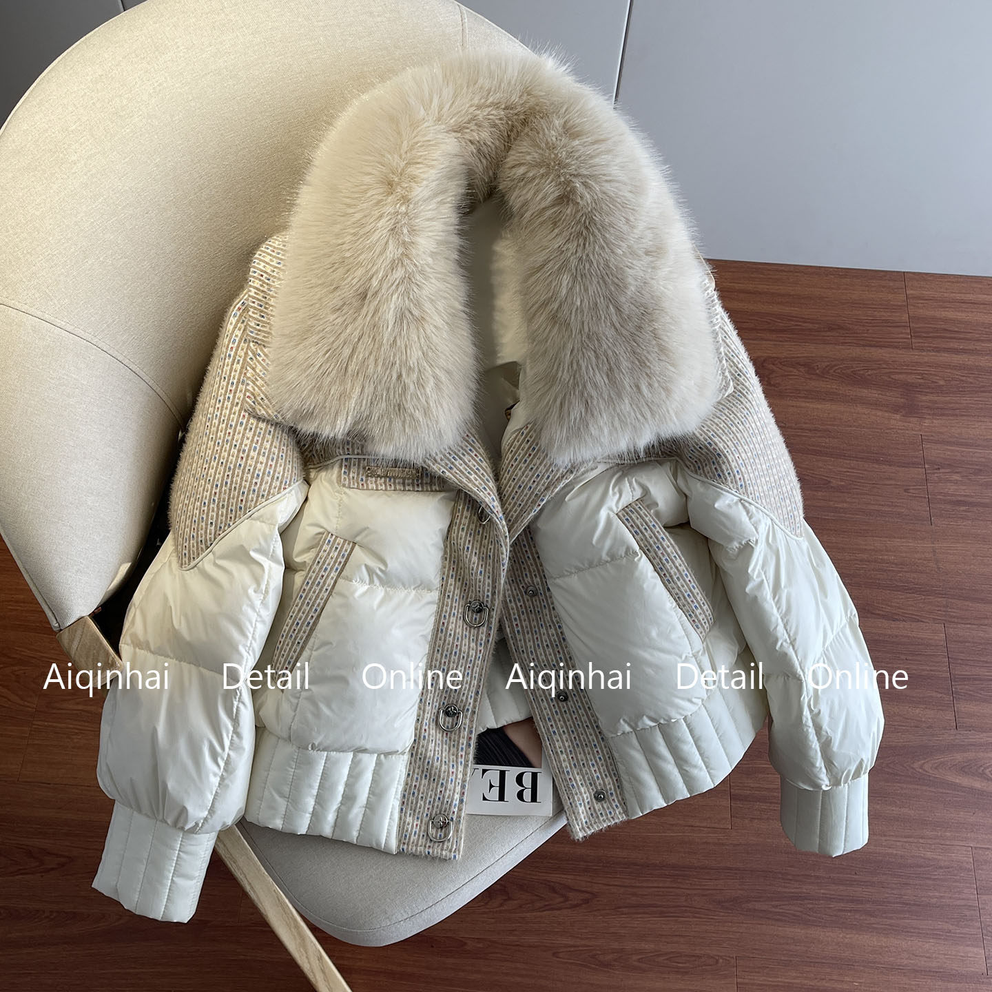 小香风拼接羽绒服女2025新款仿真狐狸毛领90白鸭绒短款面包服外套