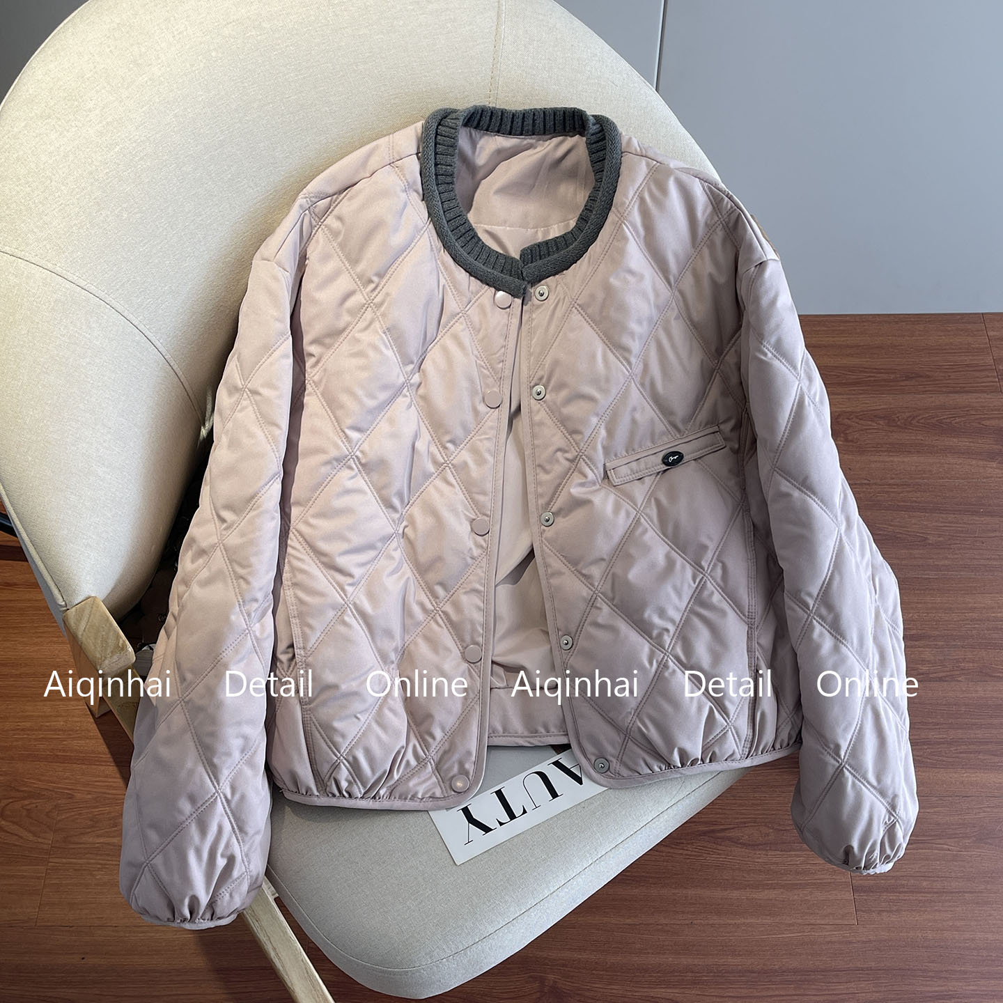 韩系罗纹拼接菱格羽绒服