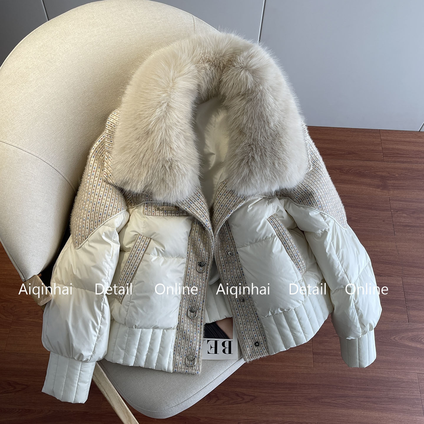 仿真狐狸毛领小香风拼接羽绒服女2025新款90白鸭绒短款面包服外套,女装/女士精品,羽绒服,淘宝优惠券,粉丝福利购,淘宝优惠卷